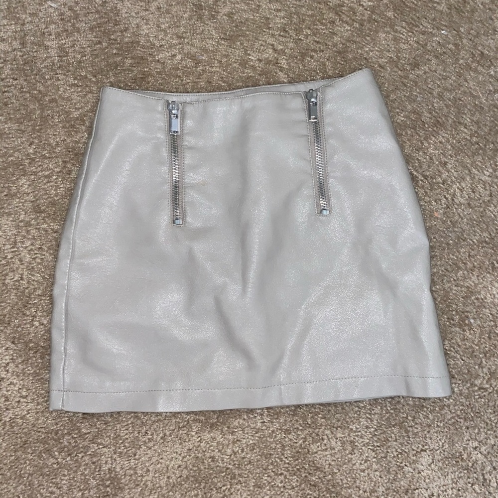 Faux leather skirt with zipper detailing